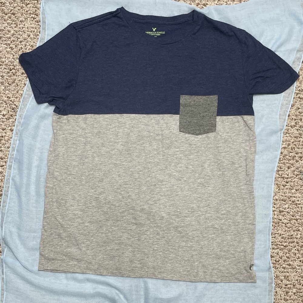 American Eagle Outfitters Men’s T-shirt